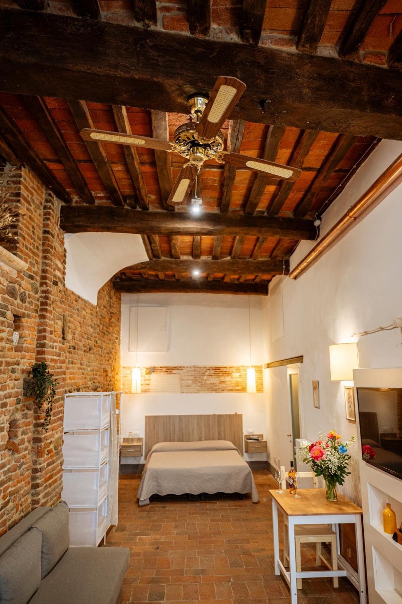 مبيت وإفطار مونت كارلو Antica Casa Dei Rassicurati المظهر الخارجي الصورة