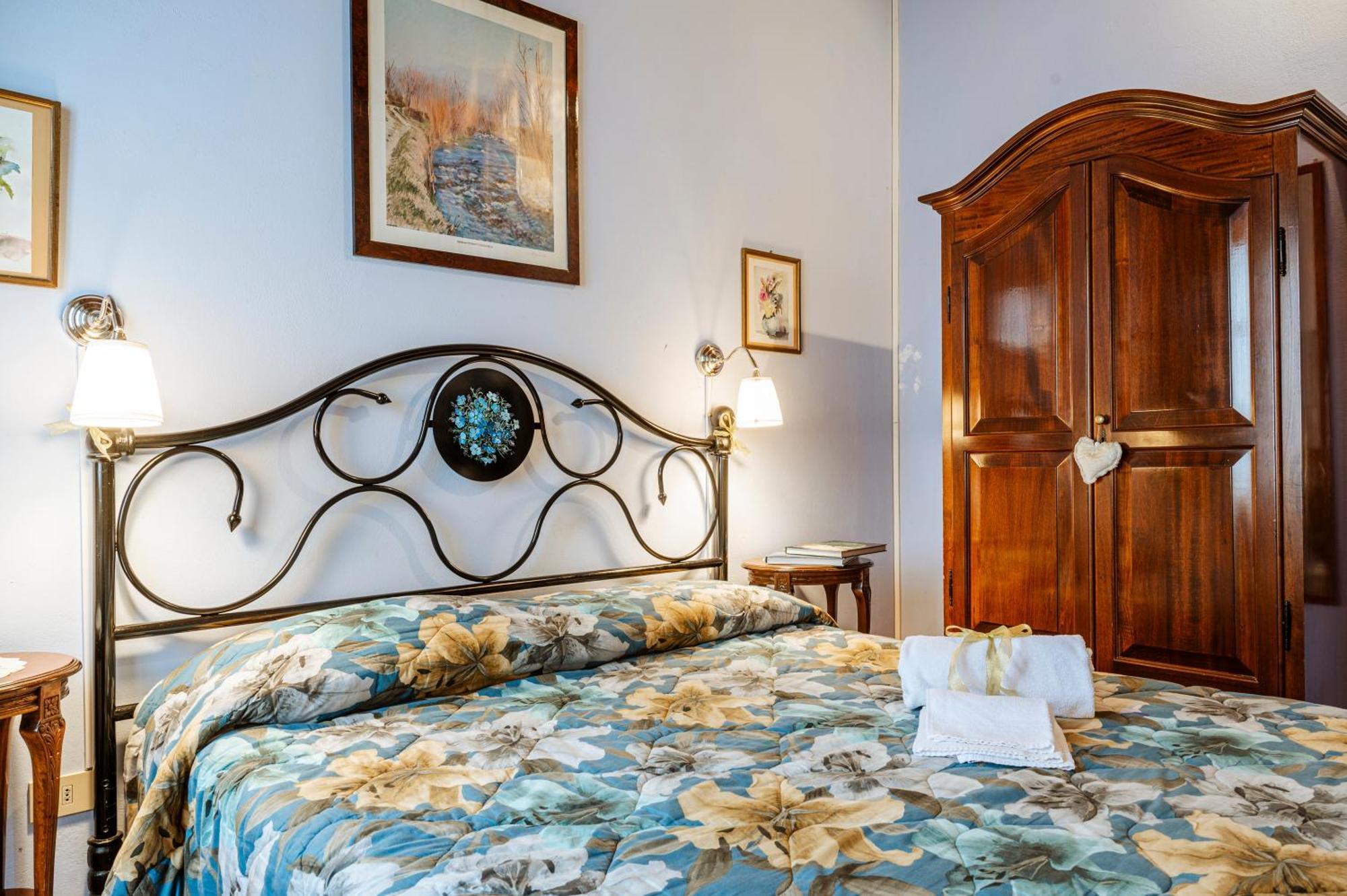 مبيت وإفطار مونت كارلو Antica Casa Dei Rassicurati المظهر الخارجي الصورة