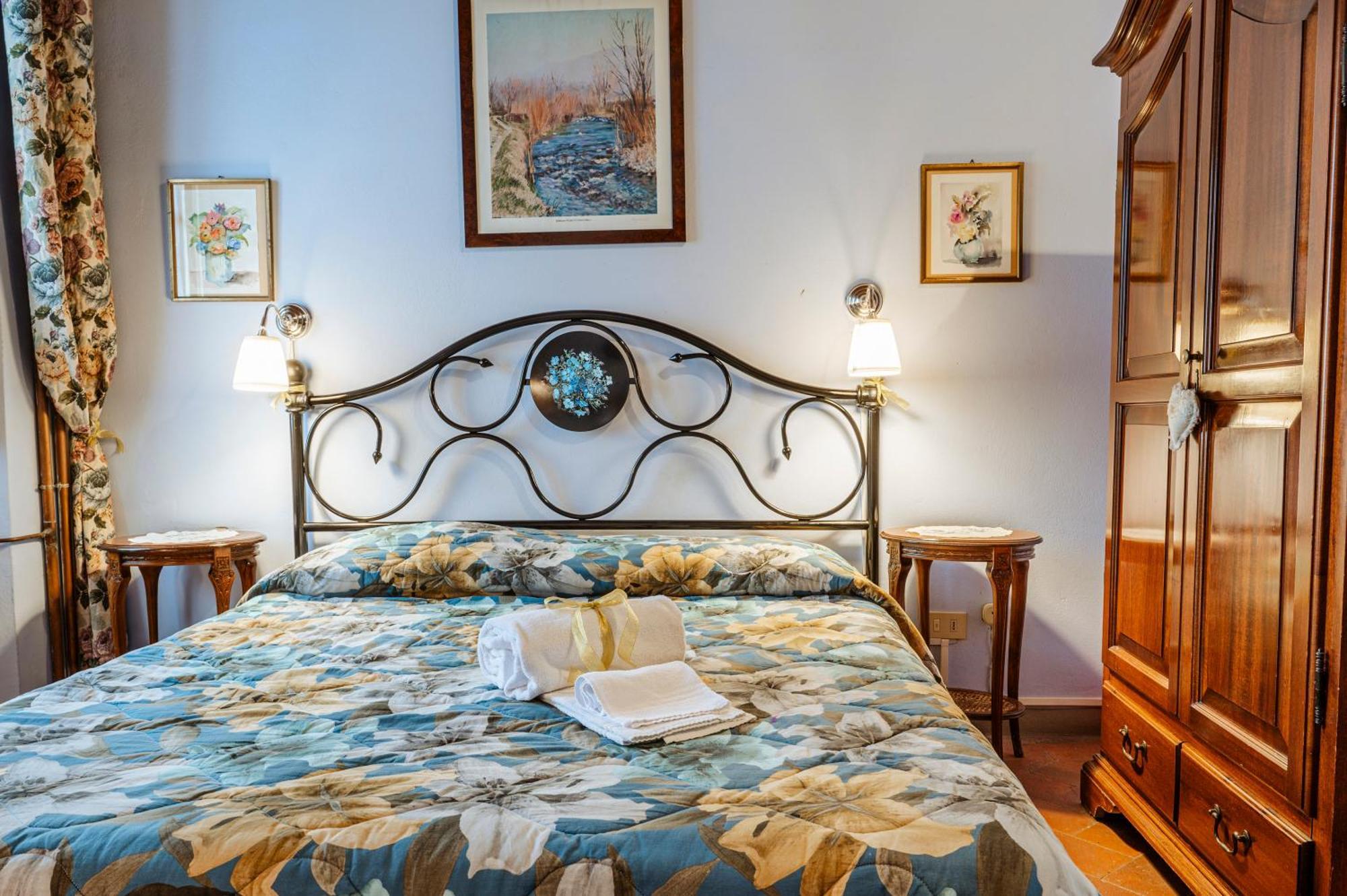 مبيت وإفطار مونت كارلو Antica Casa Dei Rassicurati المظهر الخارجي الصورة