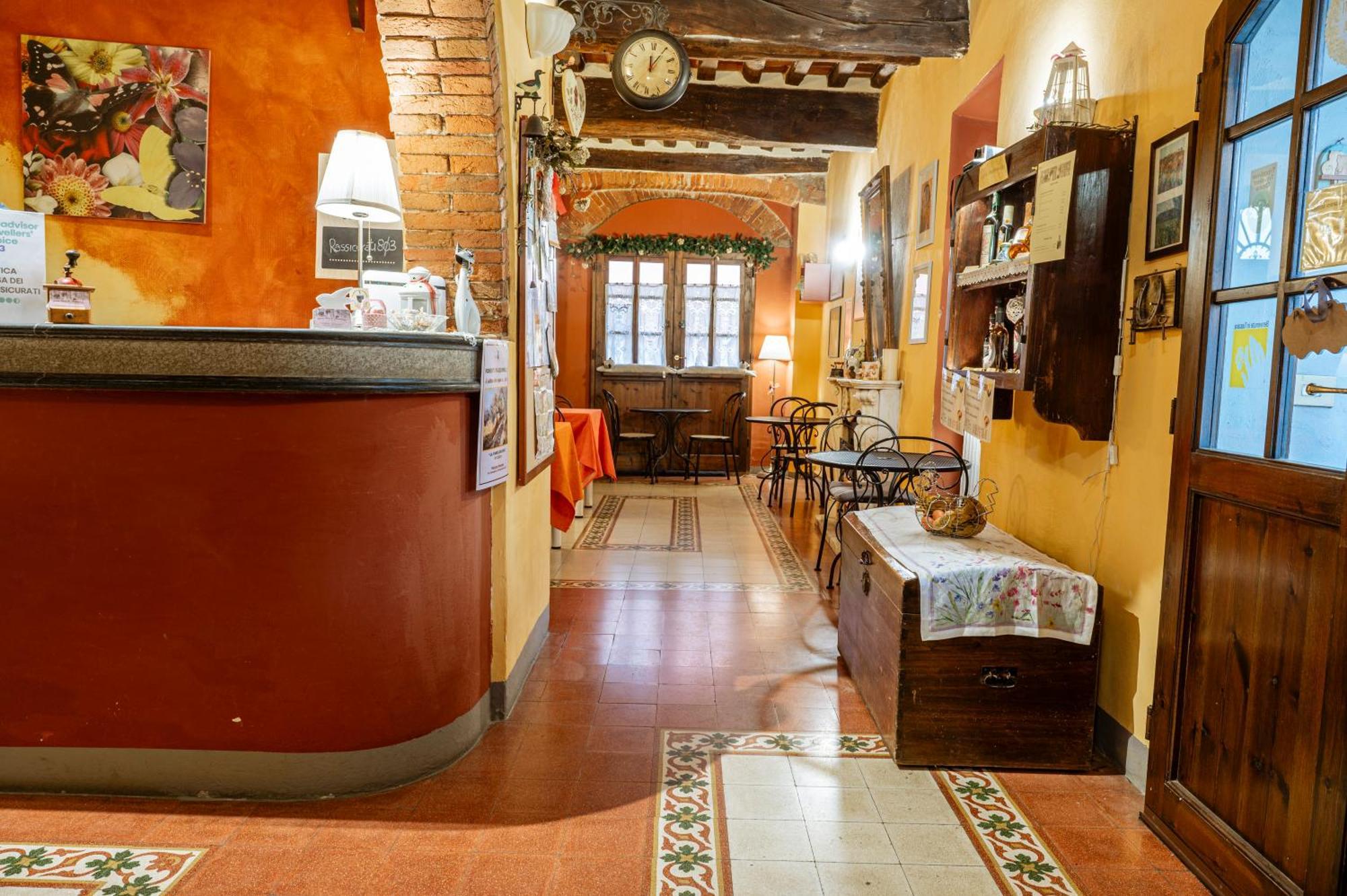 مبيت وإفطار مونت كارلو Antica Casa Dei Rassicurati المظهر الخارجي الصورة