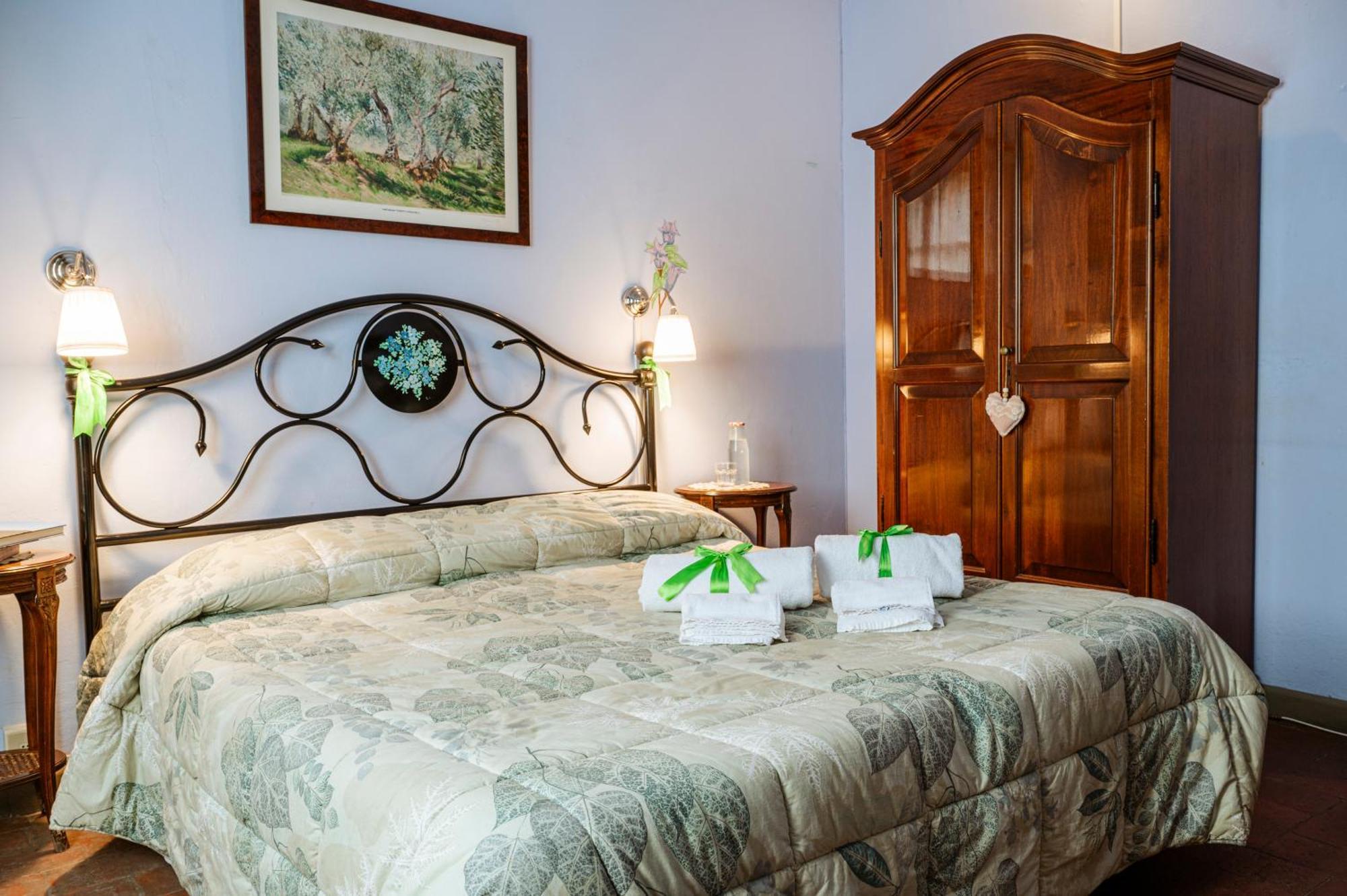 مبيت وإفطار مونت كارلو Antica Casa Dei Rassicurati المظهر الخارجي الصورة